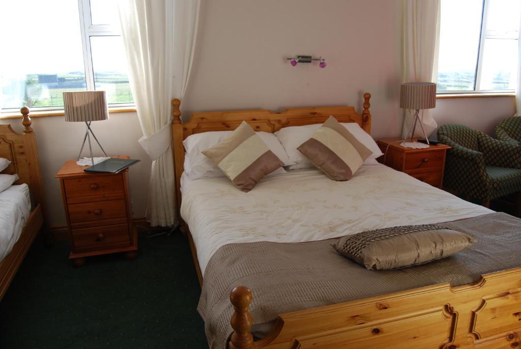 Clonmore Lodge B&B Quilty Habitación foto