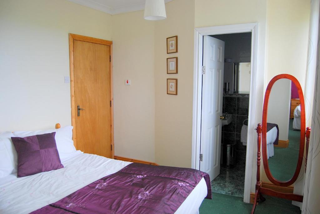 Clonmore Lodge B&B Quilty Habitación foto